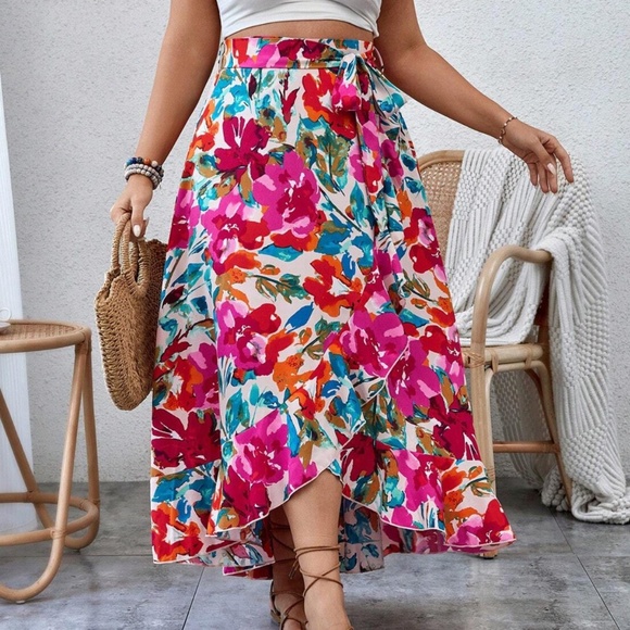 Plus Floral Print Ruffle Hem Wrap Maxi Skirt - Picture 4 of 5
